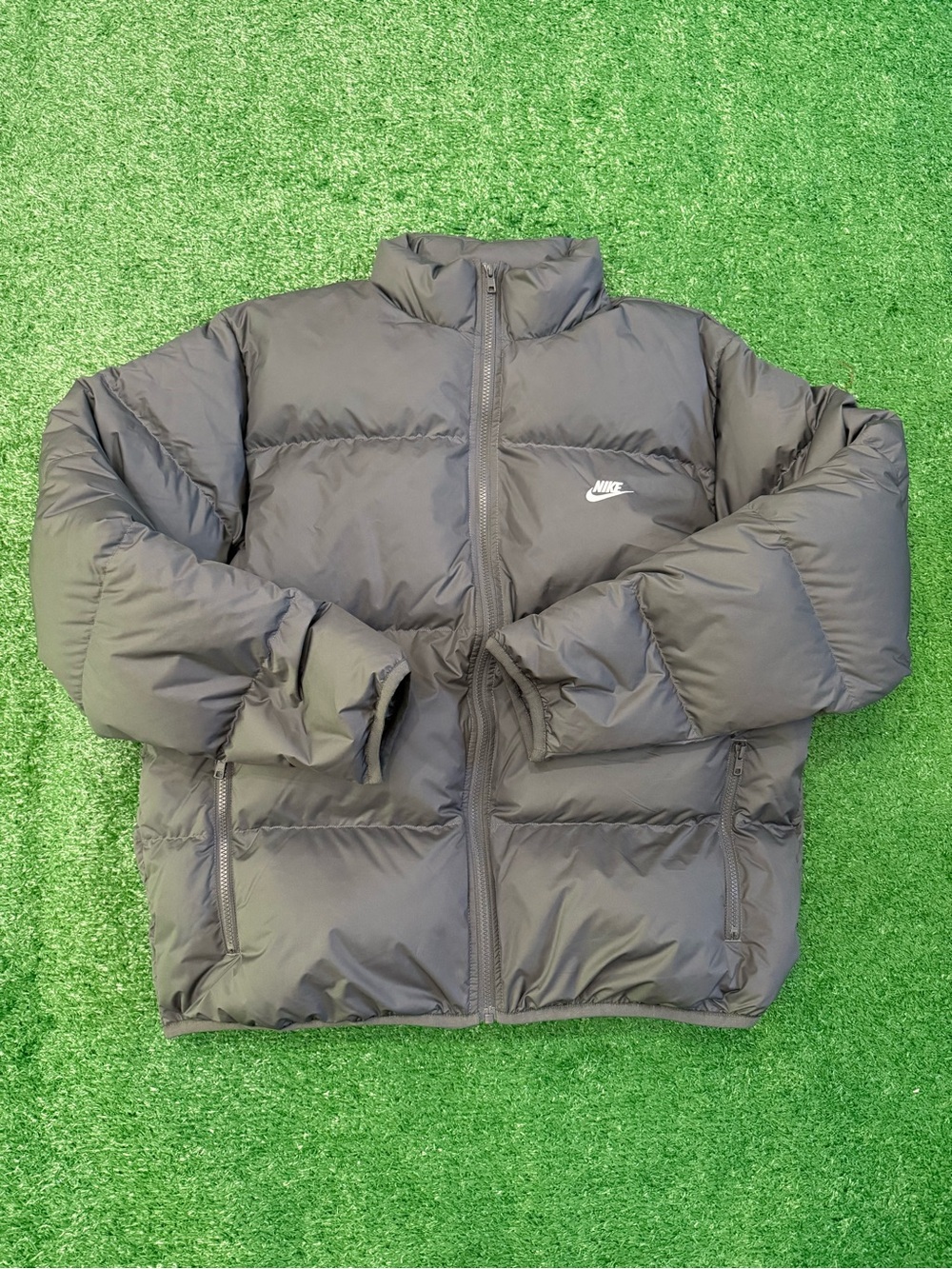 Nike Therma-FIT Down Puffer Jacket – Gray – Men’s Large – NWT